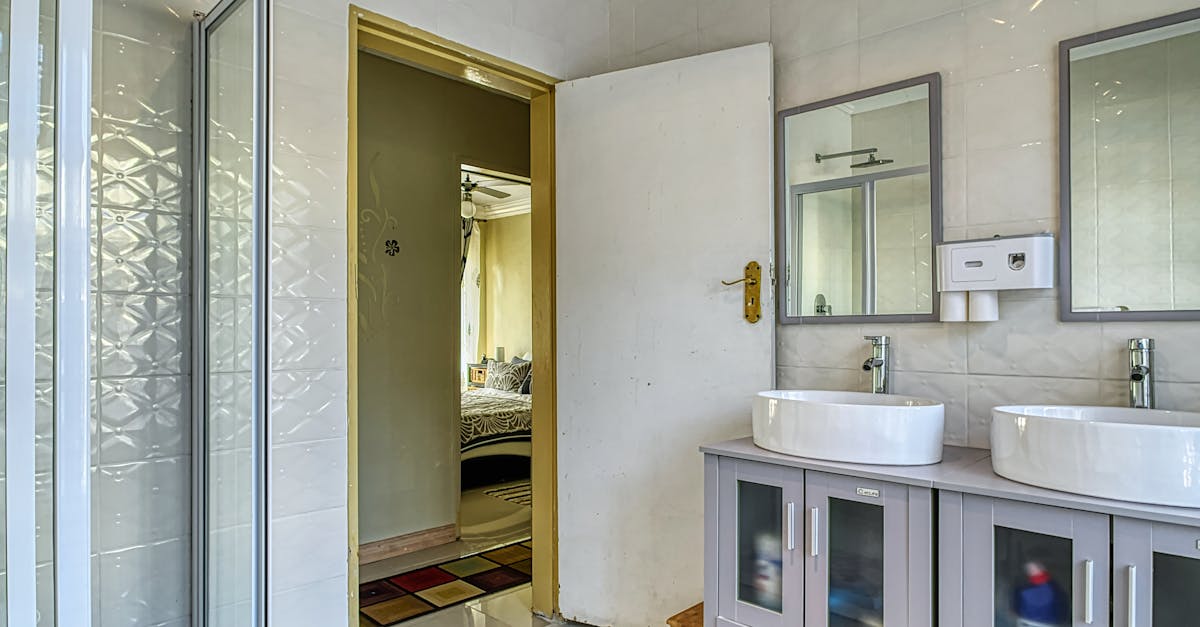 Do you need to turn water off to fix dripping tap?