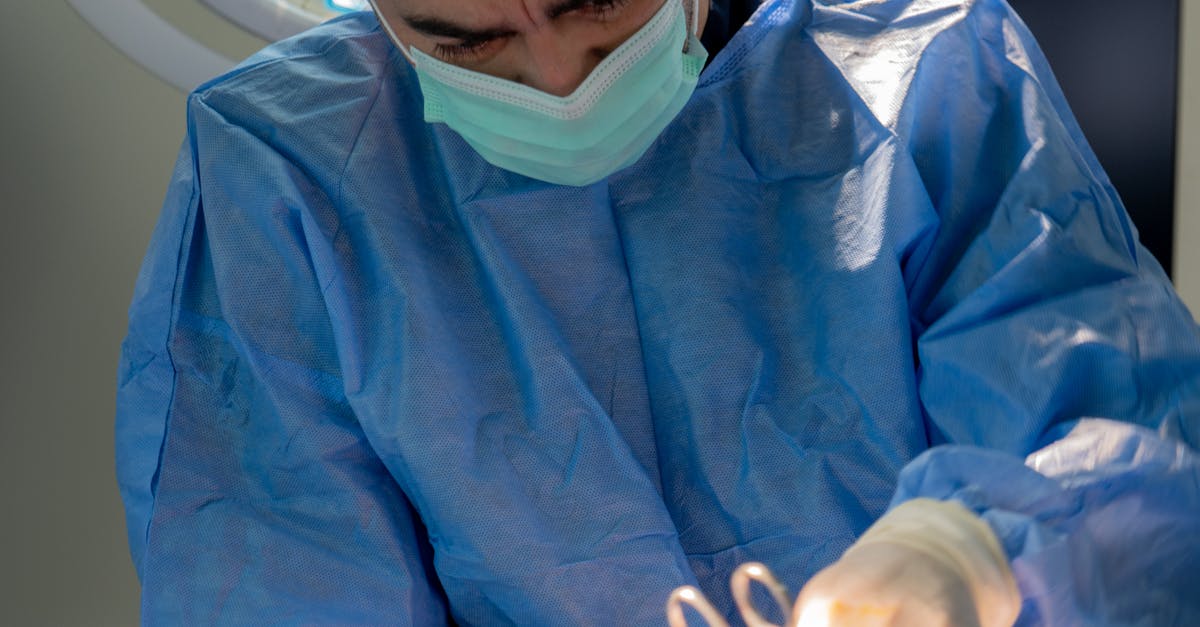 How much does it cost to fix a split pipe?