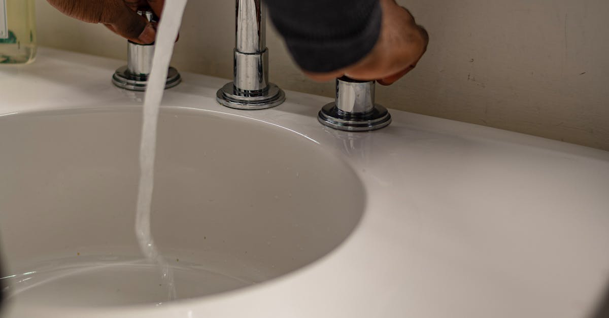 What is the hourly rate for plumbers Australia?