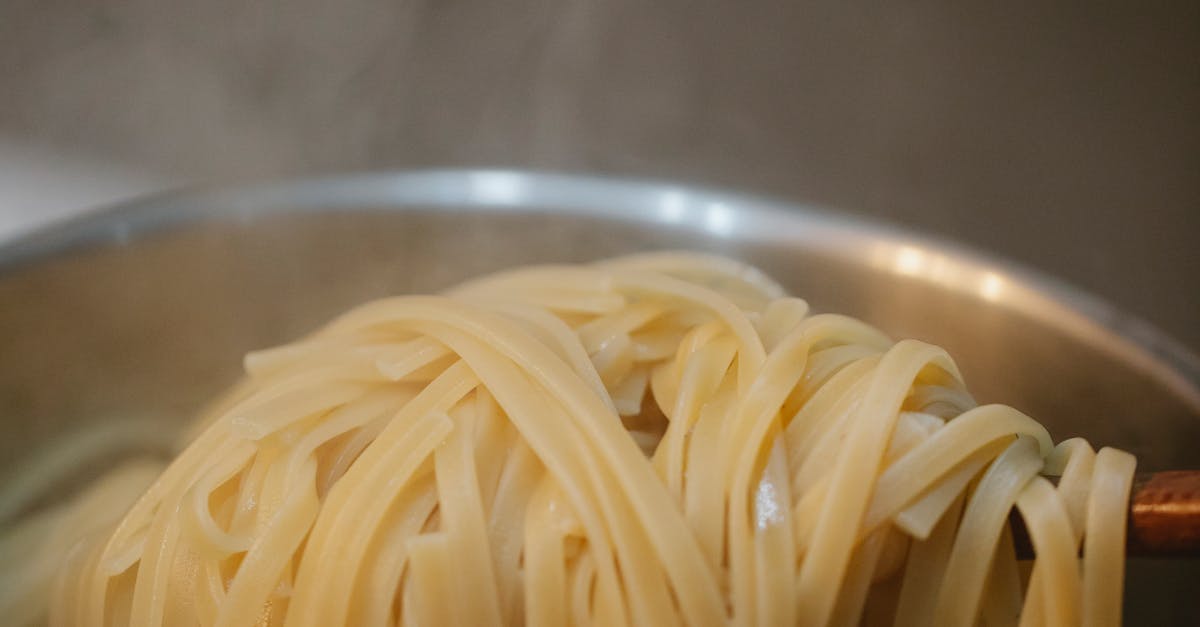 What size hot water system for family of 4?