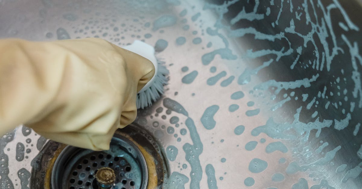 Who is responsible for windows in Strata?